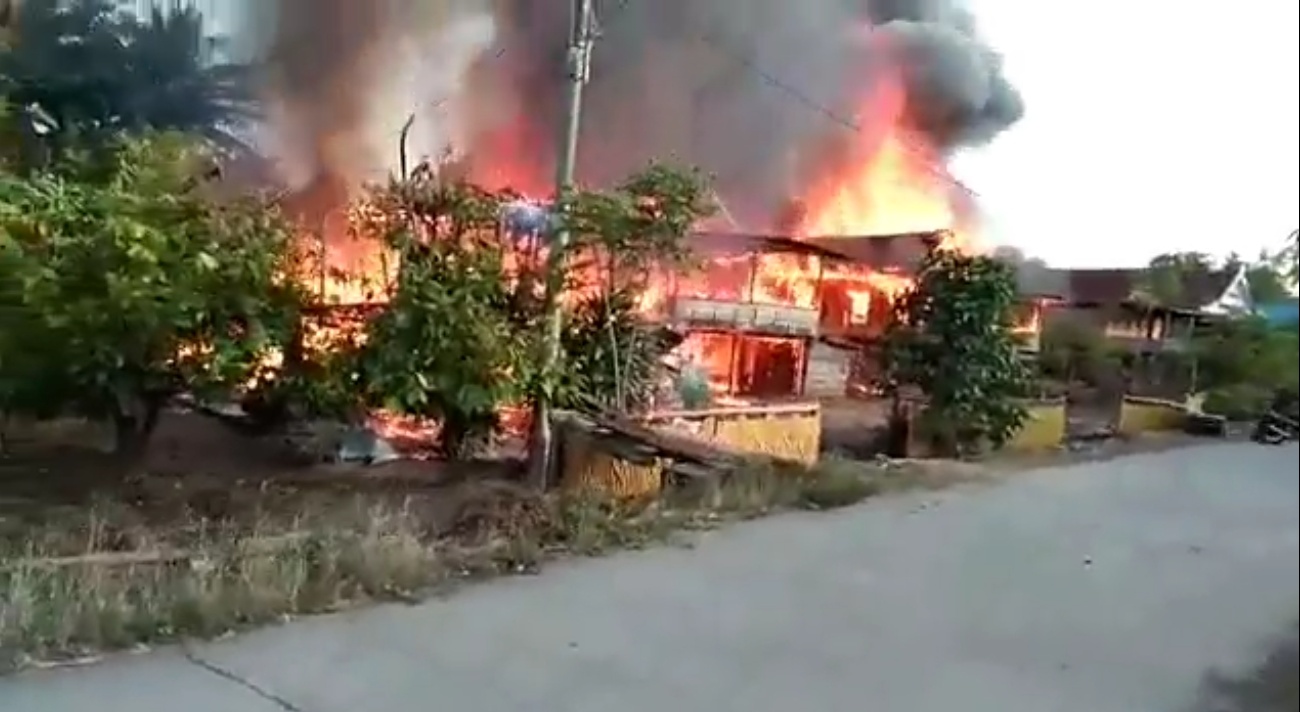 Tiga unit rumah terbakar di Soppeng