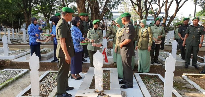 Jajaran Ajebdam Hasanuddin Ziarah ke TMP Panaikang