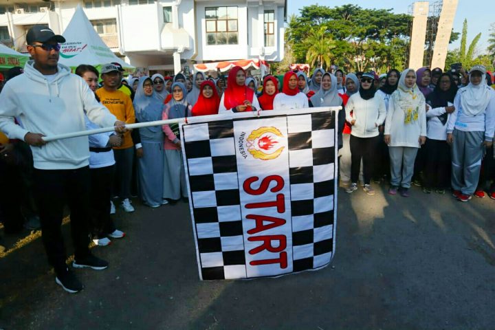 Bupati Sinjai Lepas Gerak Jalan Santai