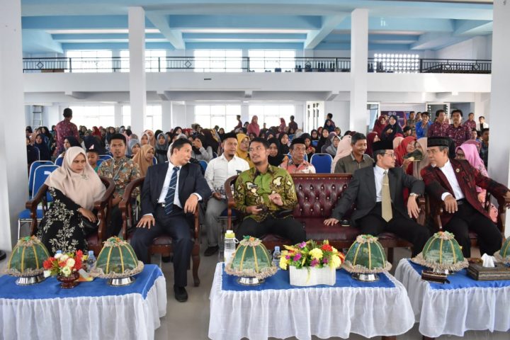 Bupati Sinjai Saat Pelantikan Rektor IAIM Sinjai