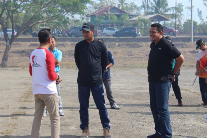 Bupati Pimpin Kerja Bakti di Halaman Masjid Islamic Center Sinjai