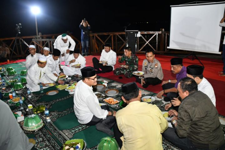 Bupati Sinjai Gelar Tabliq Akbar di Malam Tahun Baru