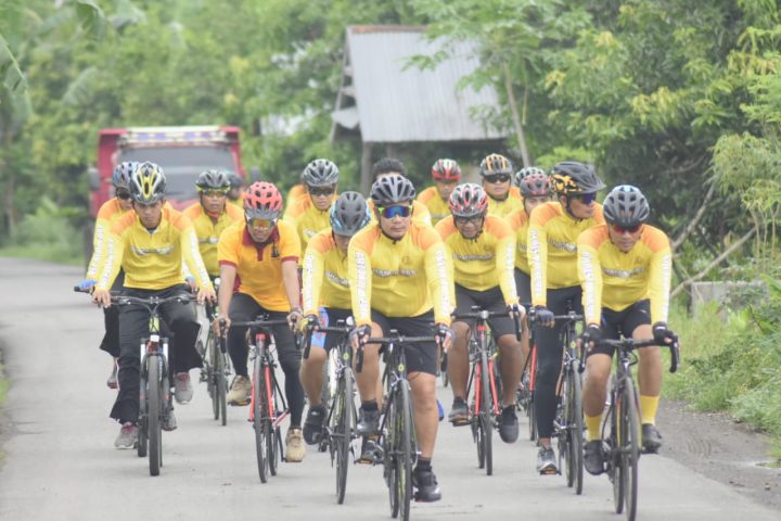 AKBP Syamsu Ridwan Gowes bersama Bhayangkara Bicycle Bulukumba