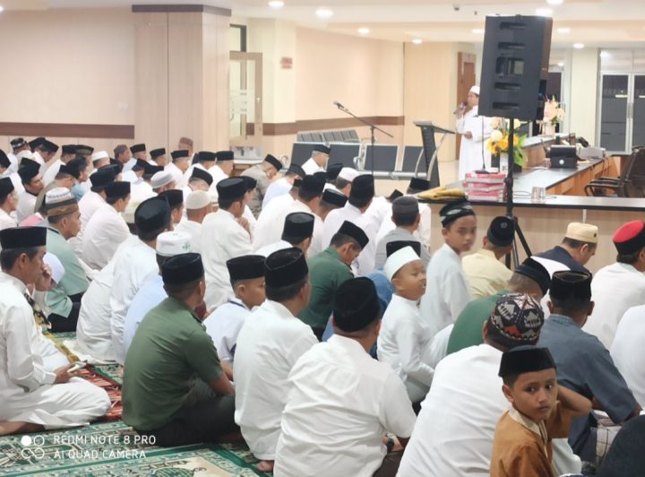 Dzikir dan Doa Bersama di RS Regional dr. Hasri Ainun Habibie