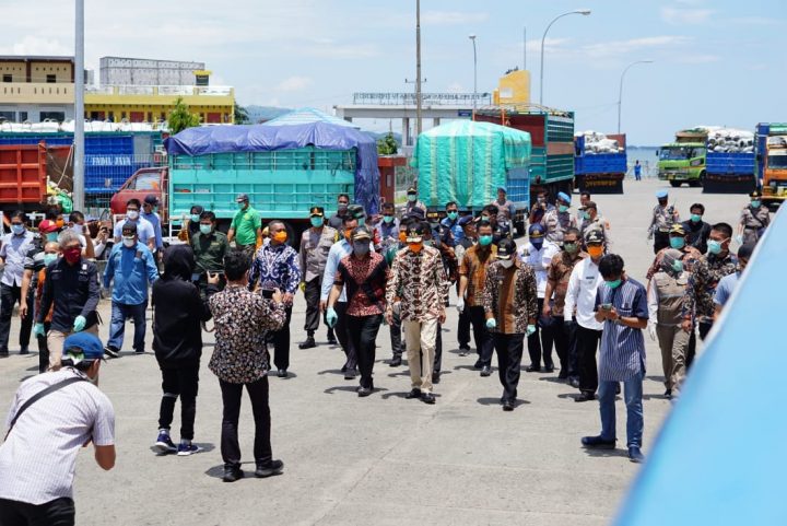 Gubernur Sulsel, Nurdin Abdullah saat sidak di Pelabuhan Nusantara Parepare