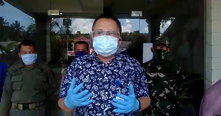 dr. Frengki Wijaya, saat ditemui di Posko pengawasan Covid - 19