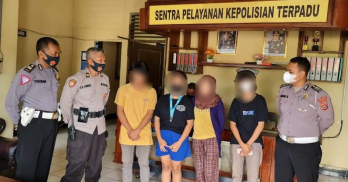 2 Pasang Bocah di Bawah Umur Diamankan dari Kamar Hotel (foto: ist)