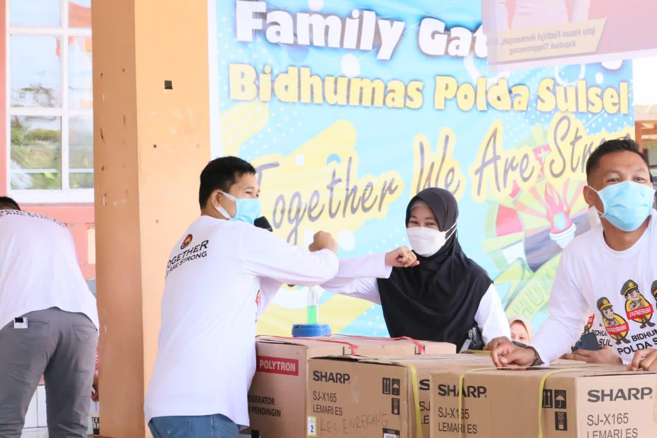 Humas Polda Sulsel Gelar Family Gathering di Malino