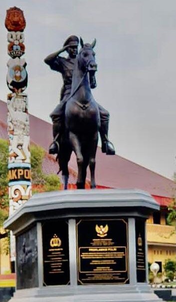 Monumen Perjuangan dan Bhakti Polisi di Semarang