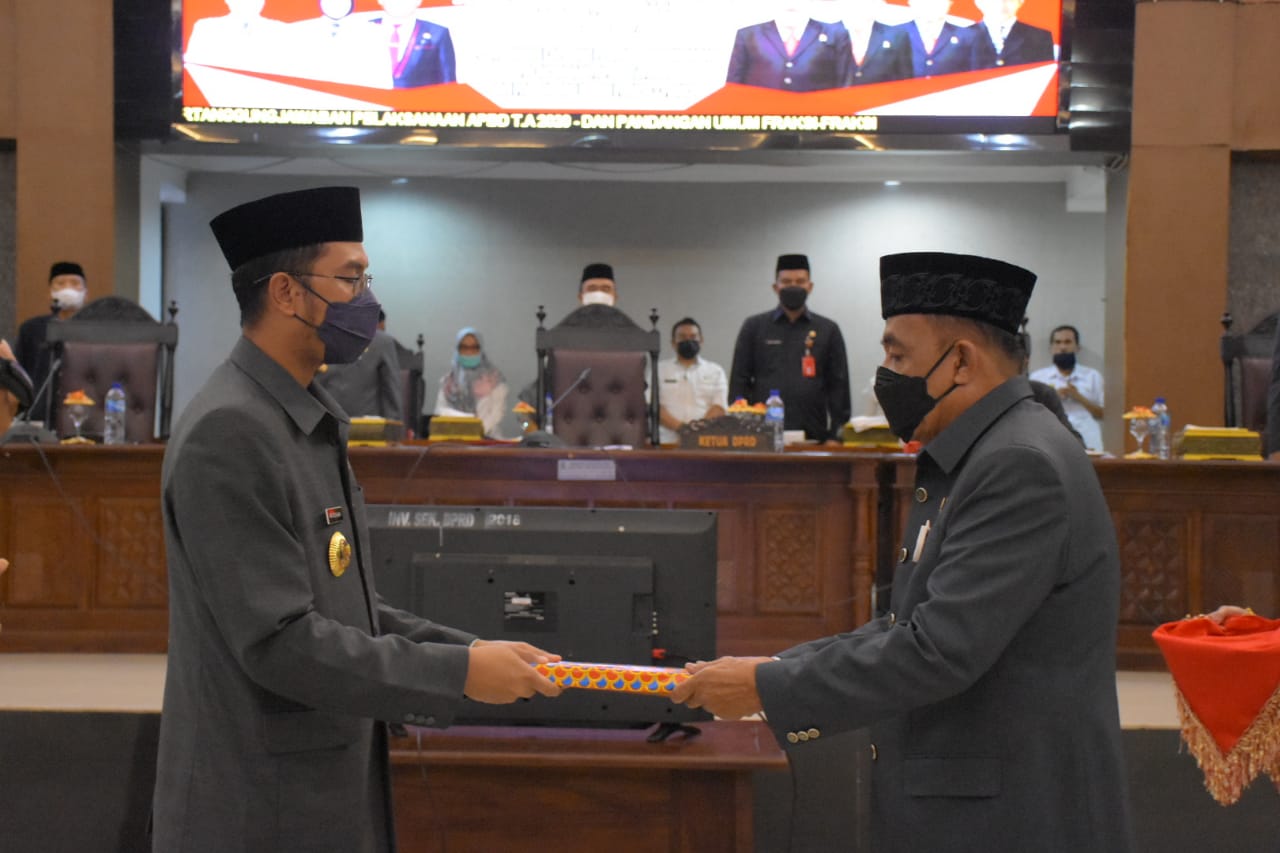 DPRD Sinjai Terima Ranperda Pertanggungjawaban Pelaksanaan APBD Tahun 2020