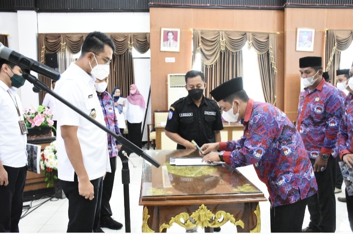 Wakil Ketua I DPRD Sinjai Hadiri Pengukuhan PPDI Sinjai Periode 2021 - 2026