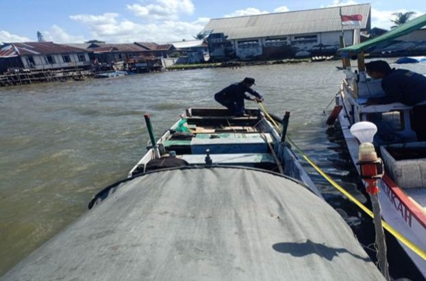 Tangkap Ikan Pakai Jaring Trawl, 5 Nelayan di Bone Ditangkap