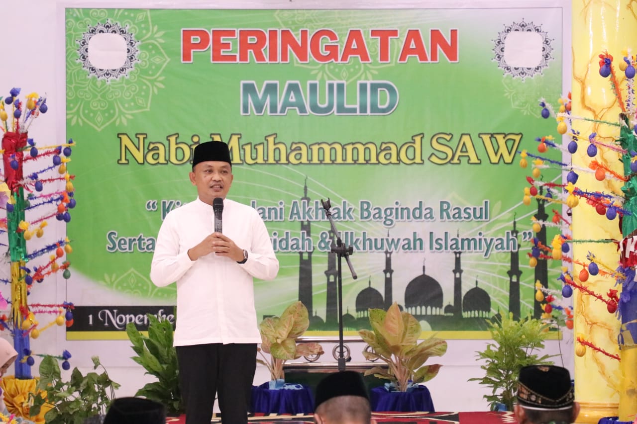 Ilham Azikin di Acara Maulid Nabi Masjid Garegea