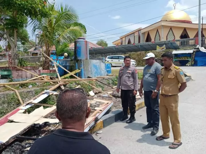 Okunum Polisi inisial AL Ditangkap Usai Bakar Baliho Capres Ganjar Pranowo. (Foto: istimewa)