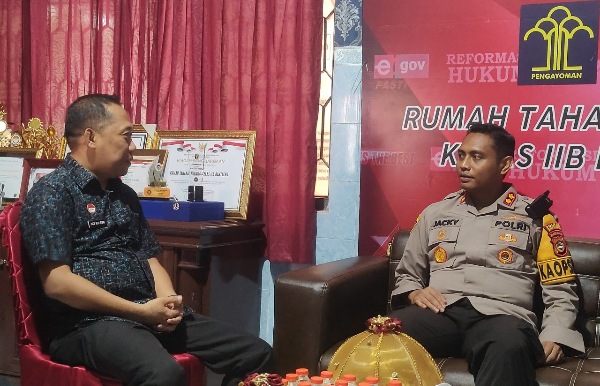 Karutan Bantaeng Ince M Rizal bersama Kapolres Bantaeng Akbp Jacky