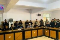 tokoh adat kajang di ruang aspirasi DPRD Bulukumba   (foto: beritasulsel.com)