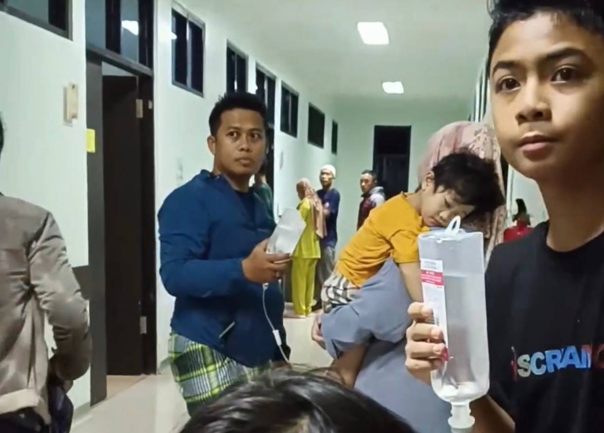 Pasien Rumah Sakit Sulthan Dg Radja