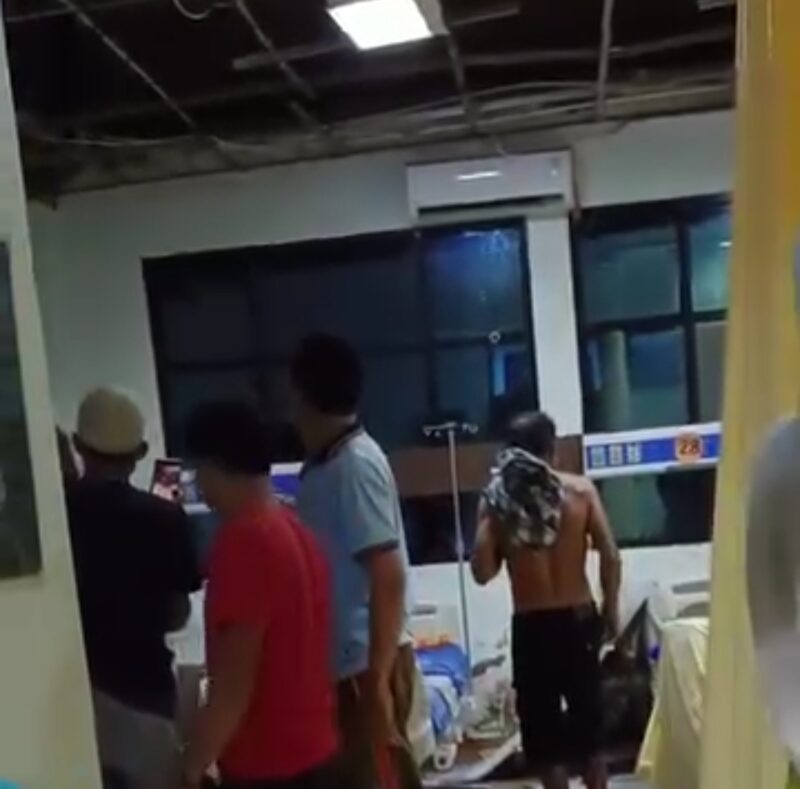 Tangkap Layar : Video Plafon Ruang Inap Pasien RSUD Bulukumba Runtuh