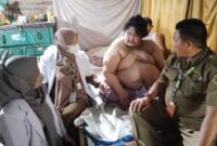 Dinkes sidrap sambangi kediaman Lawaru penderita obesitas. (foto: dok, ist)