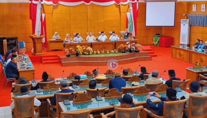 Tokoh agama Sidrap saat rapat dan menyampaikan petisi berantas 4S di gedung DPRD Sidrap (foto: beritasulsel.com)