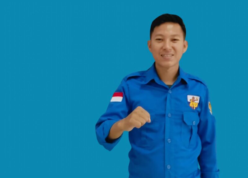 Ketua Dewan Pimpinan Kecamatan Komite Nasional Pemuda Indonesia (DPK KNPI) Kecamatan Ujung Bulu Kabupaten Bulukumba, Ahmad.