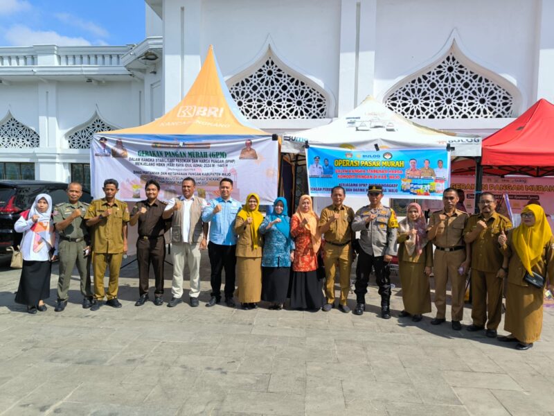 zoom meeting gerakan pangan murah serentak dalam rangka stabilitas pasokan dan harga pangan menjelang hari Raya Idul-Adha, Selasa, 11 Juni 2024 di pelataran masjid Agung Ummul Qur'a Sengkang.