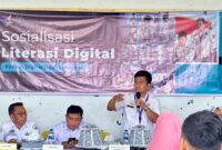 Kepala Dinas Kominfo SP Kab.Bantaeng, H. Subhan, S.Sos., M.Si memberikan materi dalam Sosialisasi Literasi Digital. H. Subhan: Bijak menggunakan Media Sosial. Rabu, 04 September 2024. 