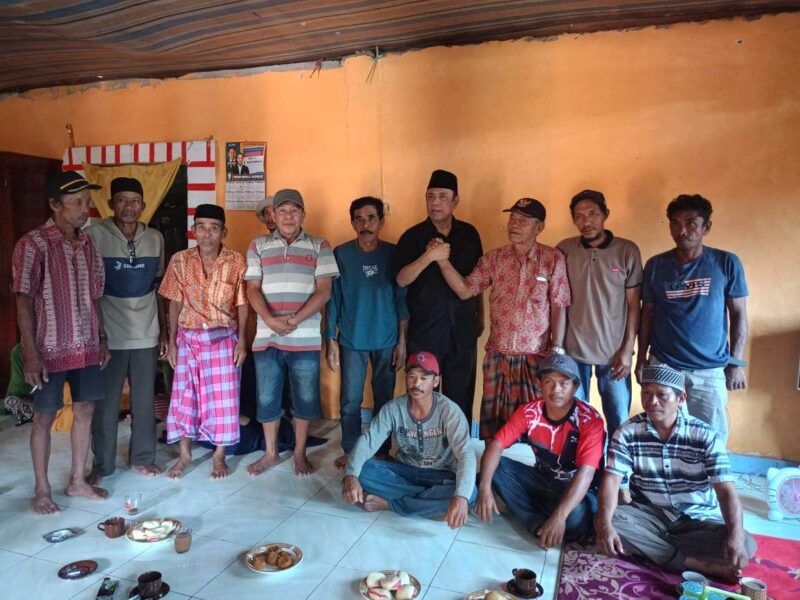 Nasyit Umar saat Bertemu Tokoh Masyarakat dan Petani di Kecamatan Bulupoddo, Kabupaten Sinjai, Sulawesi Selatan.