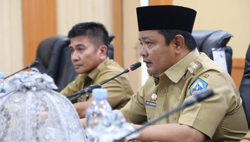 Pj Bupati Bantaeng, DR. Andi Abubakar, S.Ip., M.Si didampingi Kadis Infokom SP Kabupaten Bantaeng, H. Subhan di Rakor dan Bimtek 