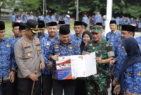 Pj. Bupati Wajo Drs. Andi Bataralifu M.Si foto bersama dengan Kapolres Wajo AKBP Muhammad Rosid Ridho S.I.K dan Dandim 1406 Wajo Letkol Inf. Wahyu Yunus, S. IP usai upacara peringatan Hari Kesadaran Nasional (HKN) di Lapangan Pemda Wajo.(ist)