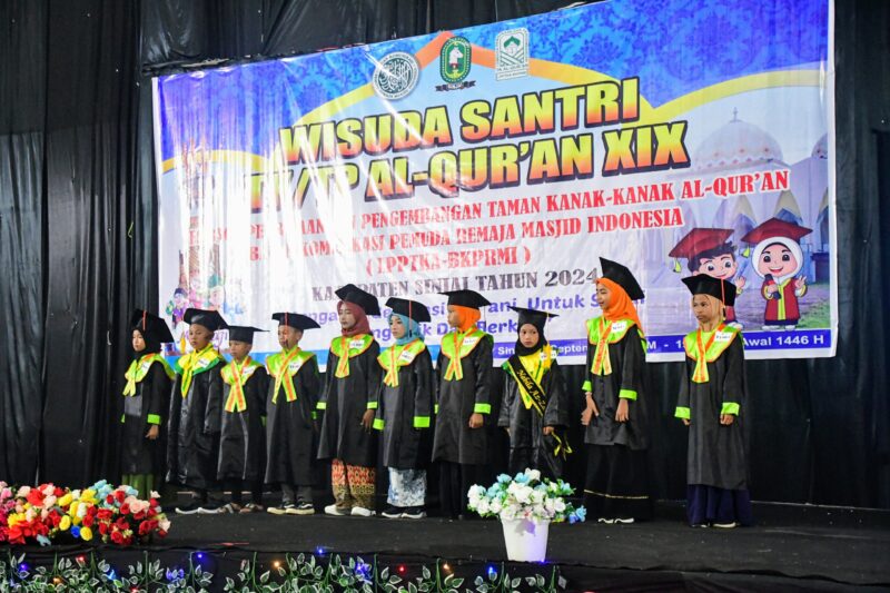 Foto: LPPTKA-BKPRMI Sinjai Mewisuda sebanyak 448 Santri di Gedung Pertemuan 