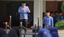 Pemimpin Upacara HUT KORPRI Ke-53, Pj Bupati Bantaeng, DR. Andi Abubakar, S.Ip, M.Si. 