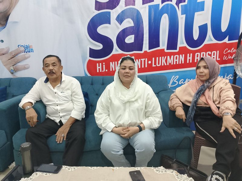 Pasangan Calon Bupati dan Wakil Bupati Sinjai, Hj. Nursanti dan Lukman Arsal. (Foto: Asrianto)