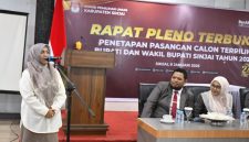 Pasangan Calon Bupati Sinjai Terpilih, Hj. Ratnawati Arif. (Foto: Ist)