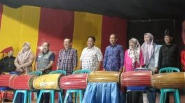 Bidang Kebudayaan Dinas Pendidikan dan Kebudayaan Kab. Wajo melaksanakan Pagelaran Kesenian Tradisional bagi sanggar seni sekolah yang mendapatkan bantuan alat musik tradisional tahun 2024.