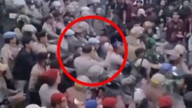 Video Kapolres Sinjai AKBP Harry Azhar Pukul Pendemo Viral, Aktivis: Harus Dicopot