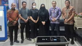 Wanita Bercadar Bawa Sabu ke Rutan untuk Suaminya yang Dipenjara Kasus Narkoba