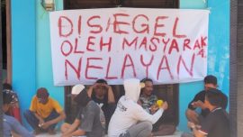 Kantor Dinas Perikanan dan Kelautan Bulukumba dan Kantor Cabang Dinas Kelautan Provinsi Disegel Nelayan