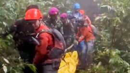 Tragedi Jatuhnya Pesawat ATR: 9 Kantong Jenazah Dievakuasi, 1 Korban Masih Dicari