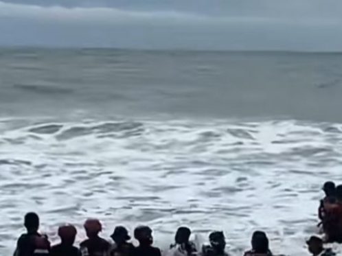 Siswa SMK yang Tenggelam di Pantai Lumpue Parepare Belum Ditemukan, 2 Paranormal Diterjunkan