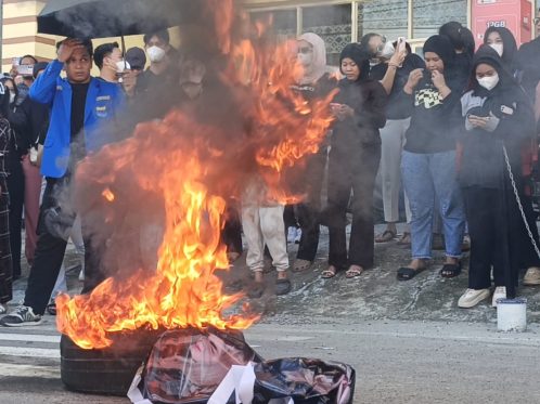 Bos Investasi Bodong di Sidrap Tantang Polisi Tangkap Dirinya, Korban Turun Demo