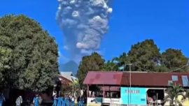 Gunung Dukono Meletus Pendaki Asal China dan Singapur Tewas, 20 Orang Terjebak