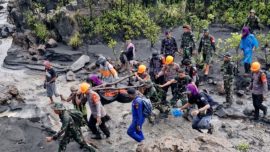 Pendaki WNI Ditemukan Tewas Dekat Kawah Gunung Dukono, Dua WNA Masih Dicari