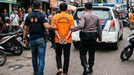 Pria di Surabaya Ditangkap Usai Cabuli Dua Anak Tirinya Hingga Hamil