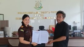 JOL Resmi Laporkan Dugaan Penyimpangan TPG dan TKG Disdik Mamasa ke Kejati Sulbar