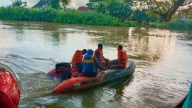 Dua Pelajar di Wajo Terseret Arus Sungai Padduppa Saat Bermain di Pinggir Sungai